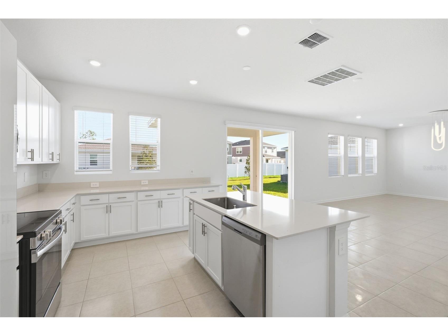 694 Peroni Avenue Debary FL 32713 V4947758 image14