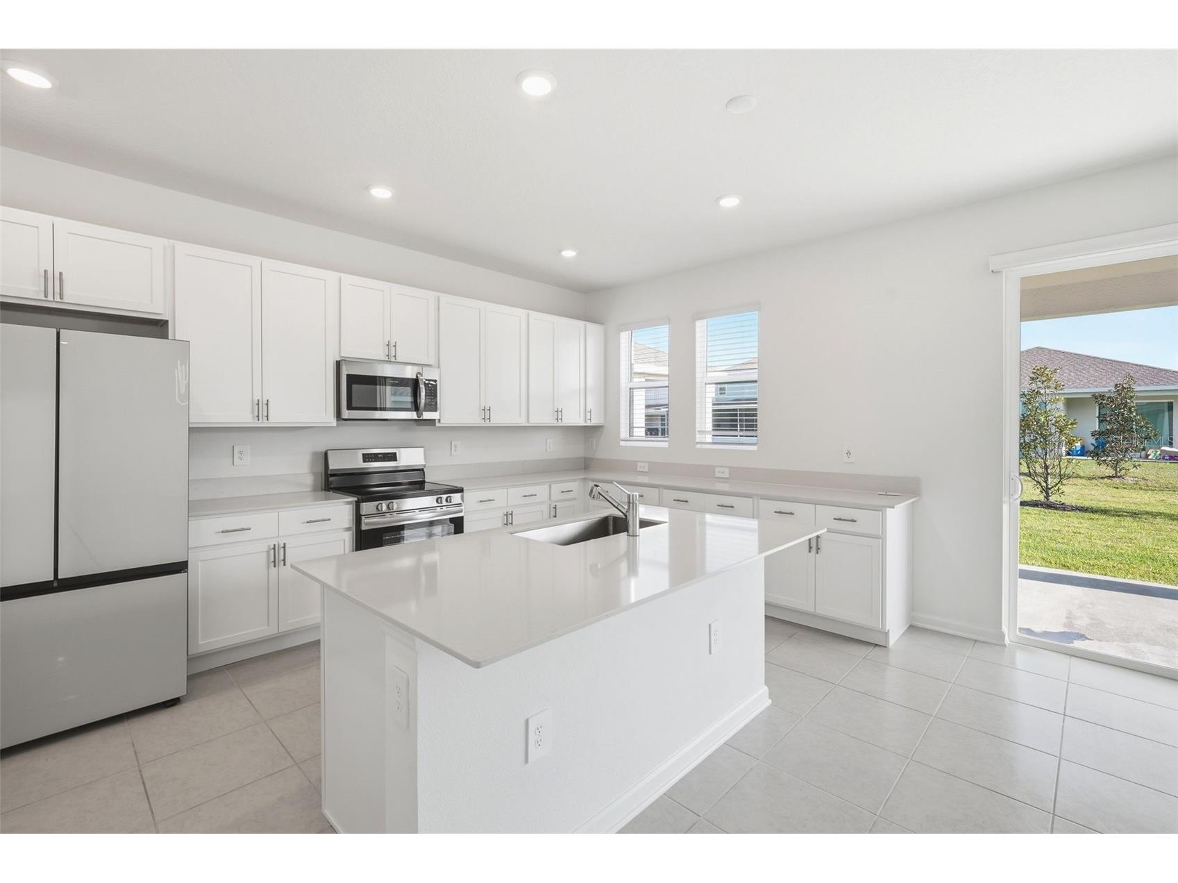694 Peroni Avenue Debary FL 32713 V4947758 image9