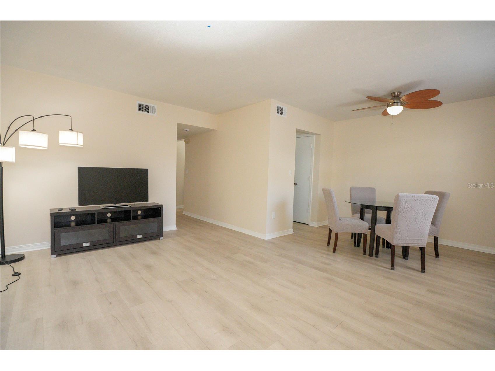 6940 A Sunset Drive S #2D South Pasadena FL 33707 TB8501212 image5