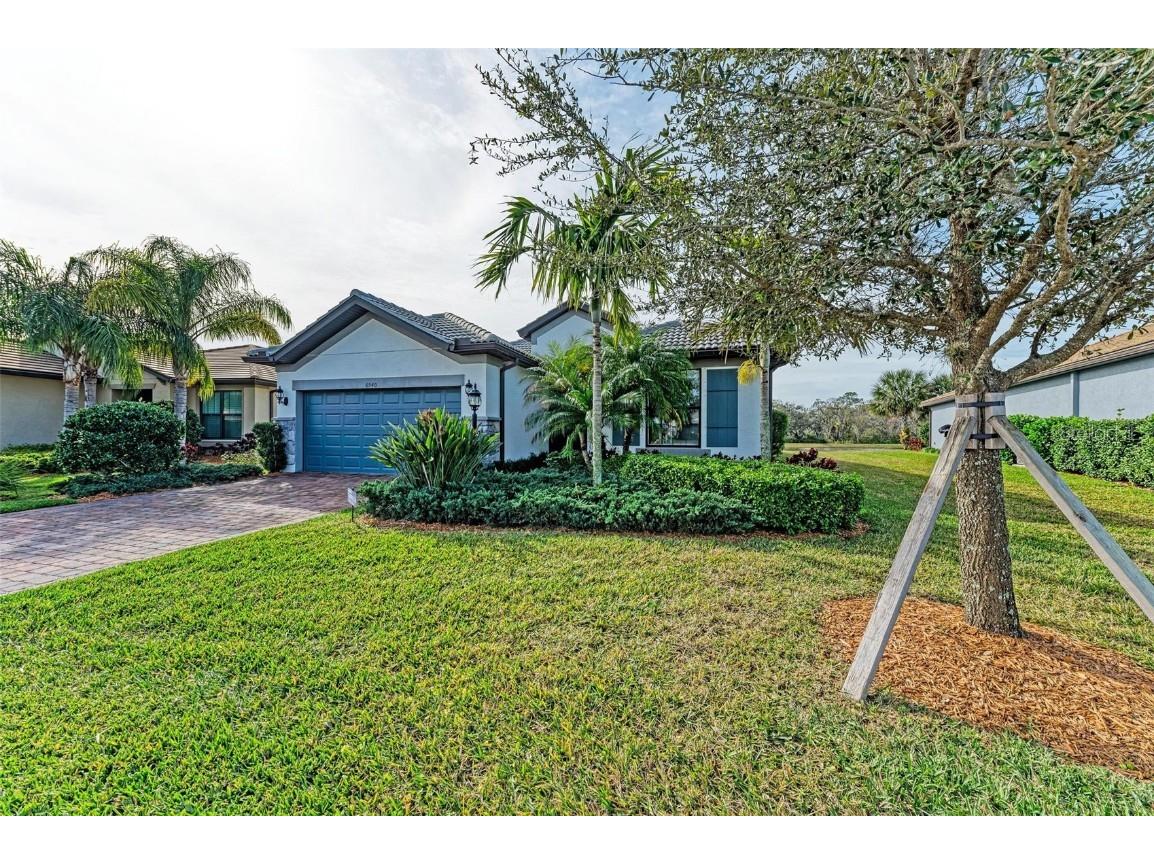 6940 Gosport Cove Bradenton FL 34202 A4596960 image1