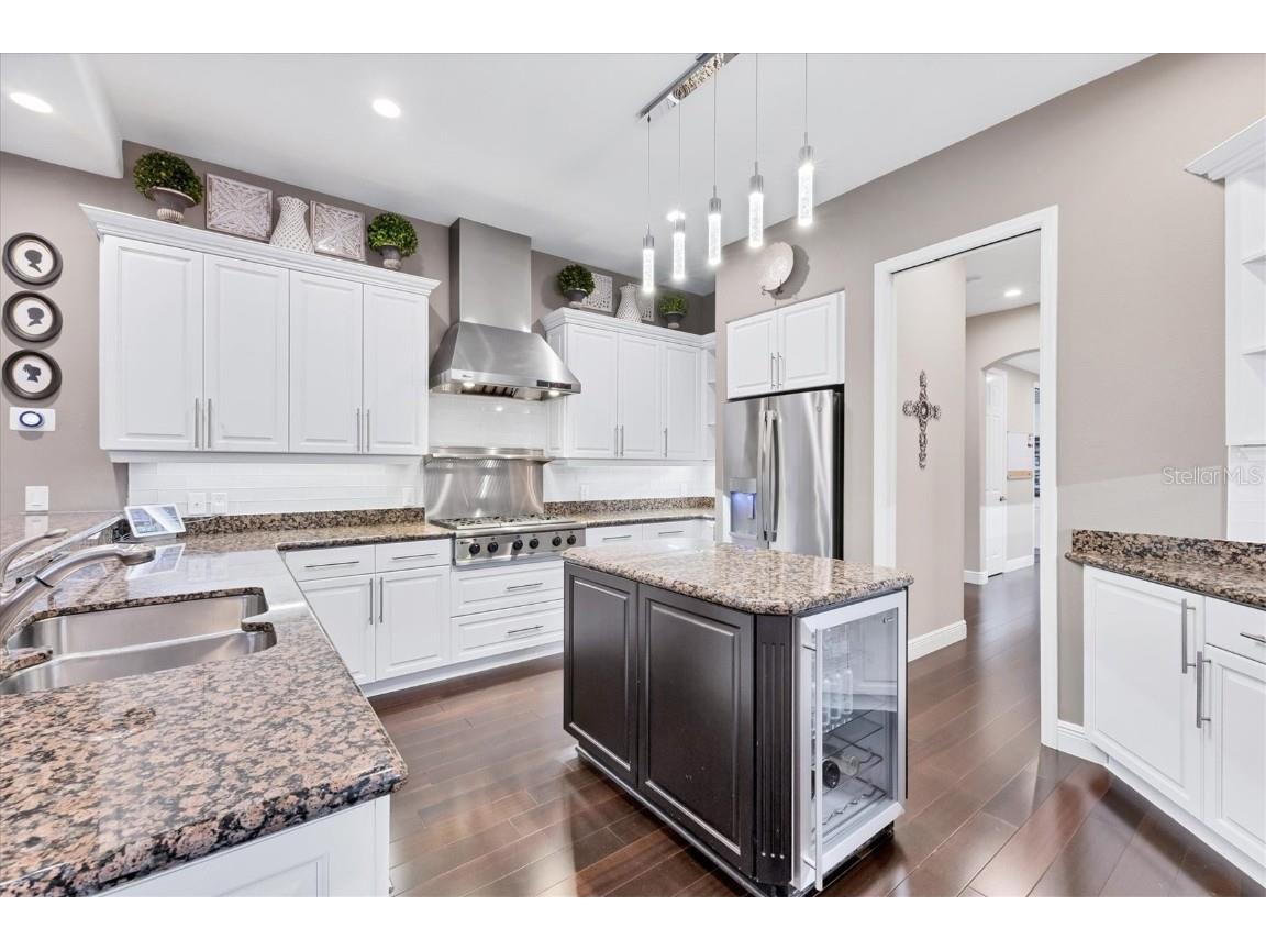 6943 Winners Circle Lakewood Ranch FL 34202 A4663948 image8