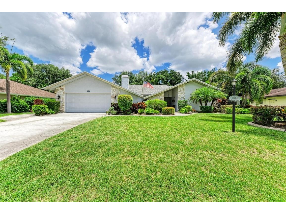 6944 Country Lakes Circle Sarasota FL 34243 A4617504 image1