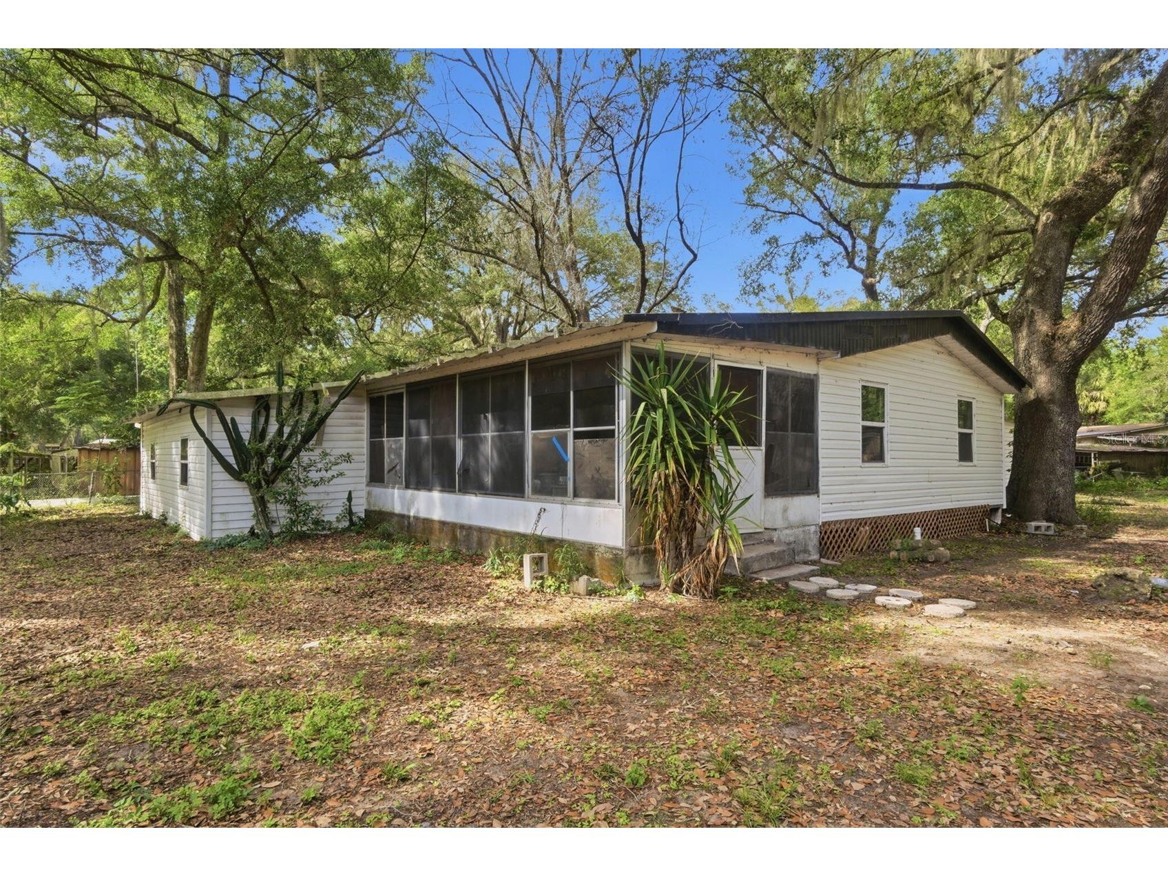 6945 NE 5th Place Ocala FL 34470 O6405750 image1