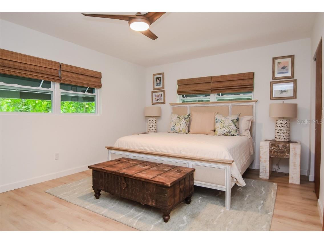 6946 Bougainvilla Avenue S Saint Petersburg FL 33707 TB8438518 image15