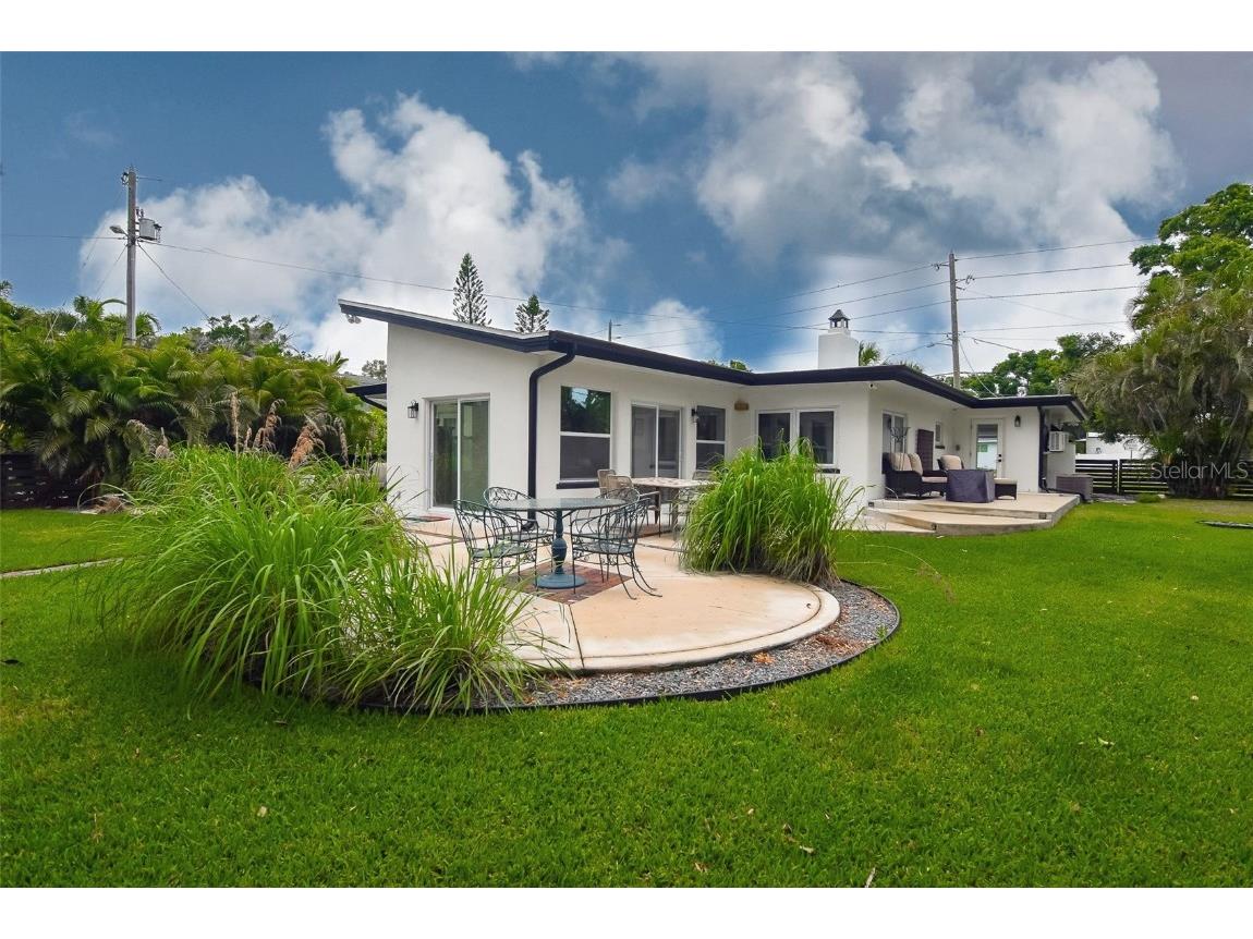 6946 Bougainvilla Avenue S Saint Petersburg FL 33707 TB8438518 image2