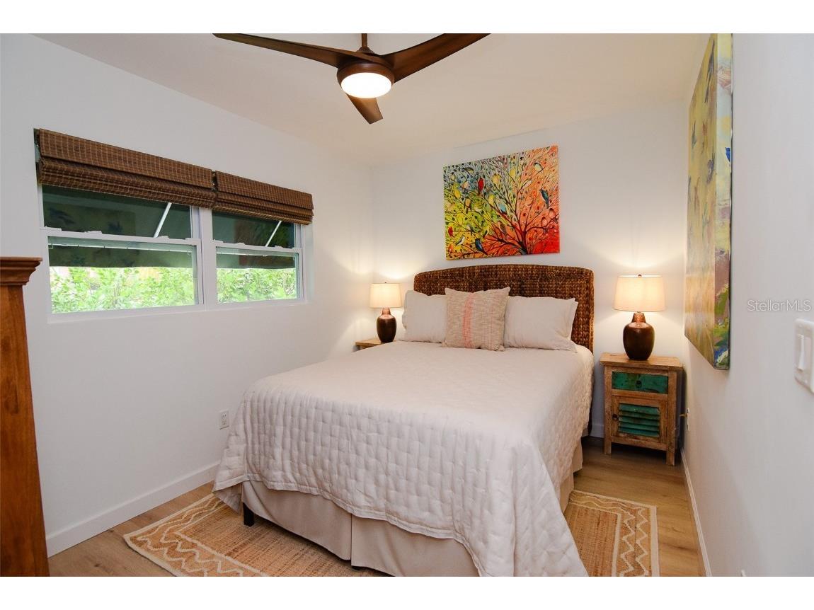 6946 Bougainvilla Avenue S Saint Petersburg FL 33707 TB8438518 image20