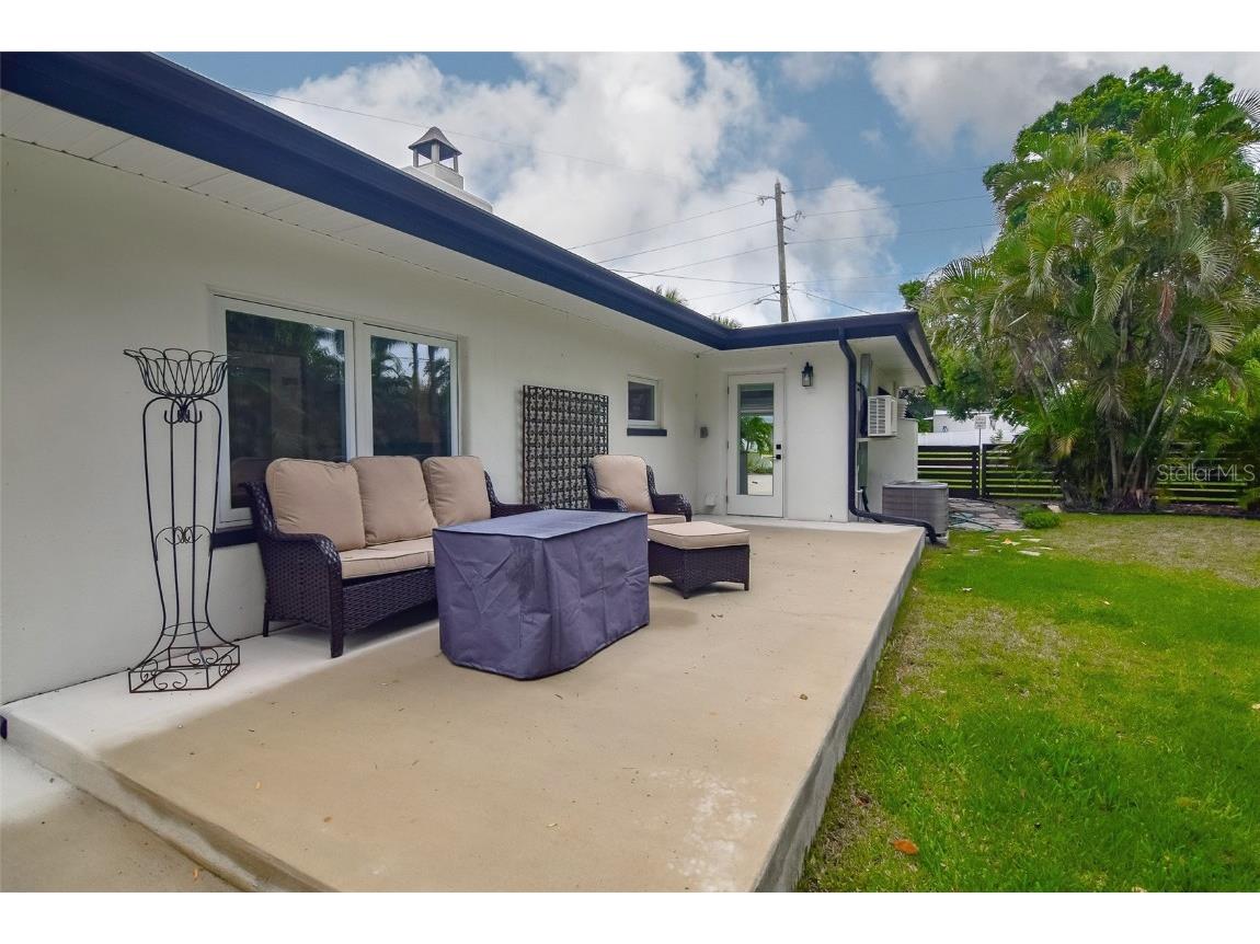 6946 Bougainvilla Avenue S Saint Petersburg FL 33707 TB8438518 image26