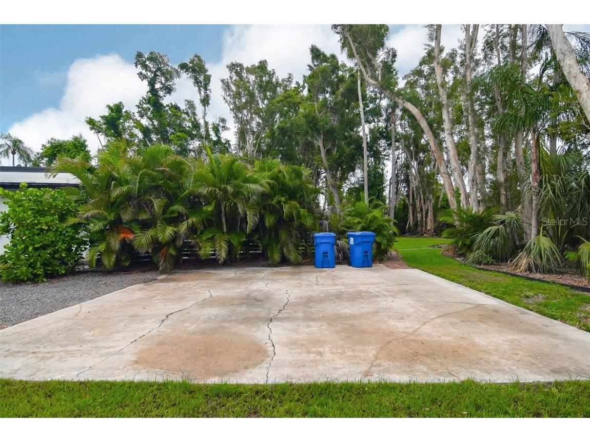 6946 Bougainvilla Avenue S Saint Petersburg FL 33707 TB8438518 image34