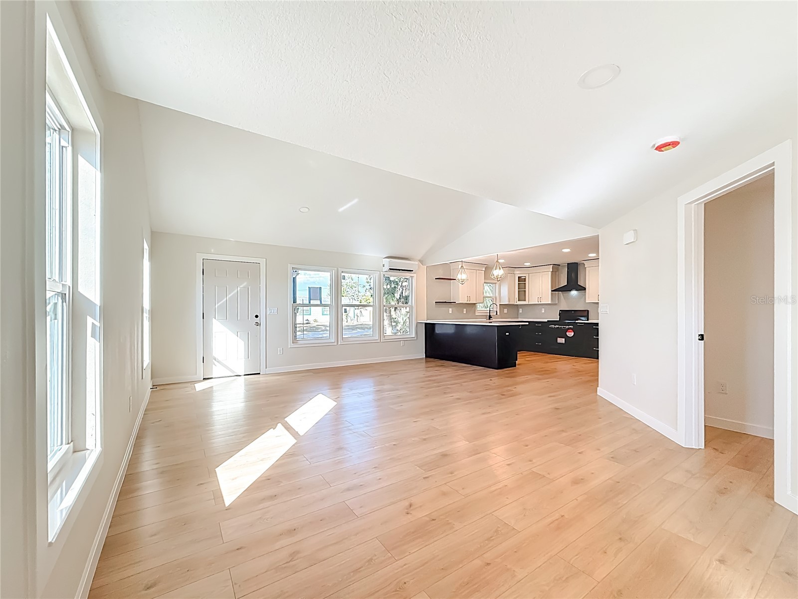 6948 Dartmouth Avenue N Saint Petersburg FL 33710 O6383785 image4