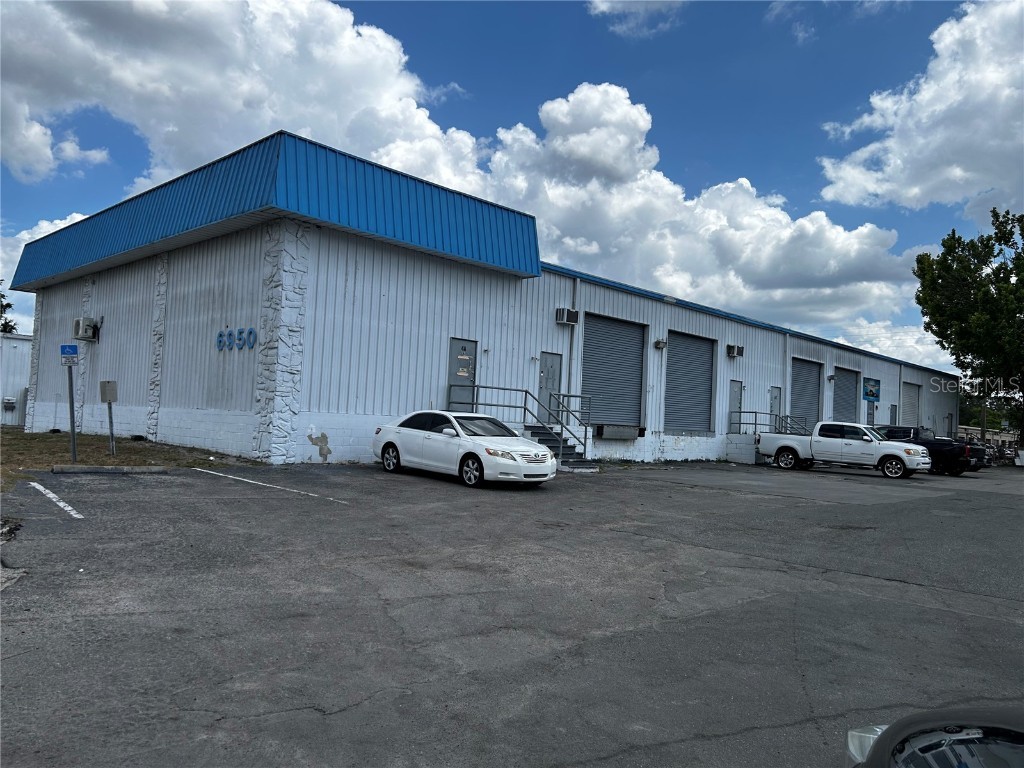 6948 Venture Circle Orlando FL 32807 O6325497 image1