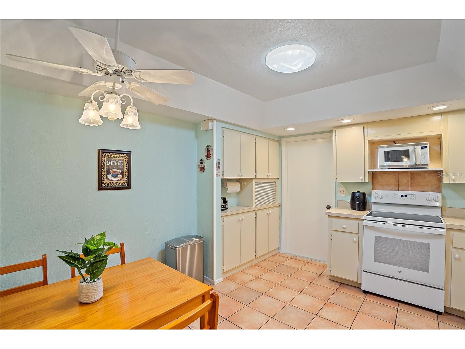 6948 W Country Club Drive N #V-81 Sarasota FL 34243 A4681388 image12