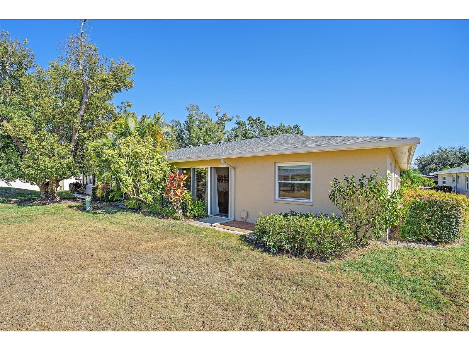 6948 W Country Club Drive N #V-81 Sarasota FL 34243 A4681388 image25