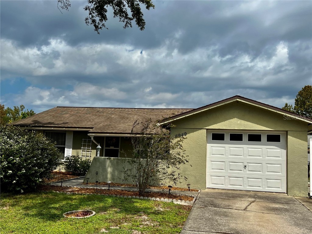 6949 Sandalwood Dr Port Richey FL 34668 W7858212 image1