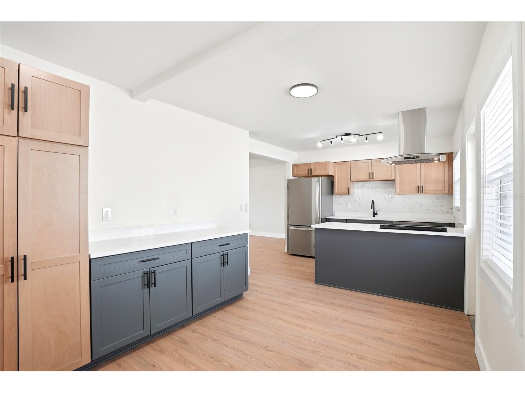 695 41st Street N Saint Petersburg FL 33713 TB8513258 image13