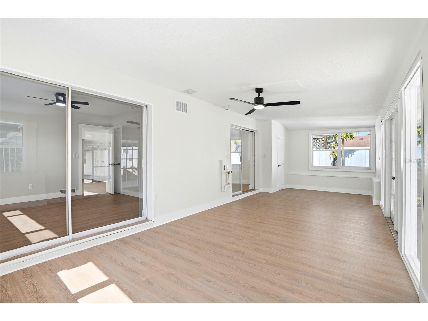 695 41st Street N Saint Petersburg FL 33713 TB8513258 image16