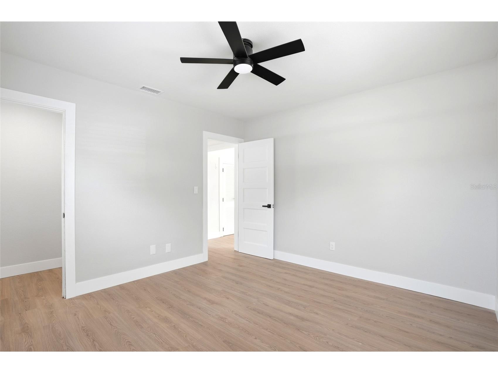 695 41st Street N Saint Petersburg FL 33713 TB8513258 image22