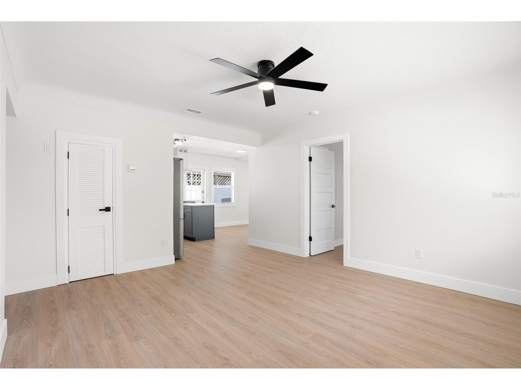 695 41st Street N Saint Petersburg FL 33713 TB8513258 image9