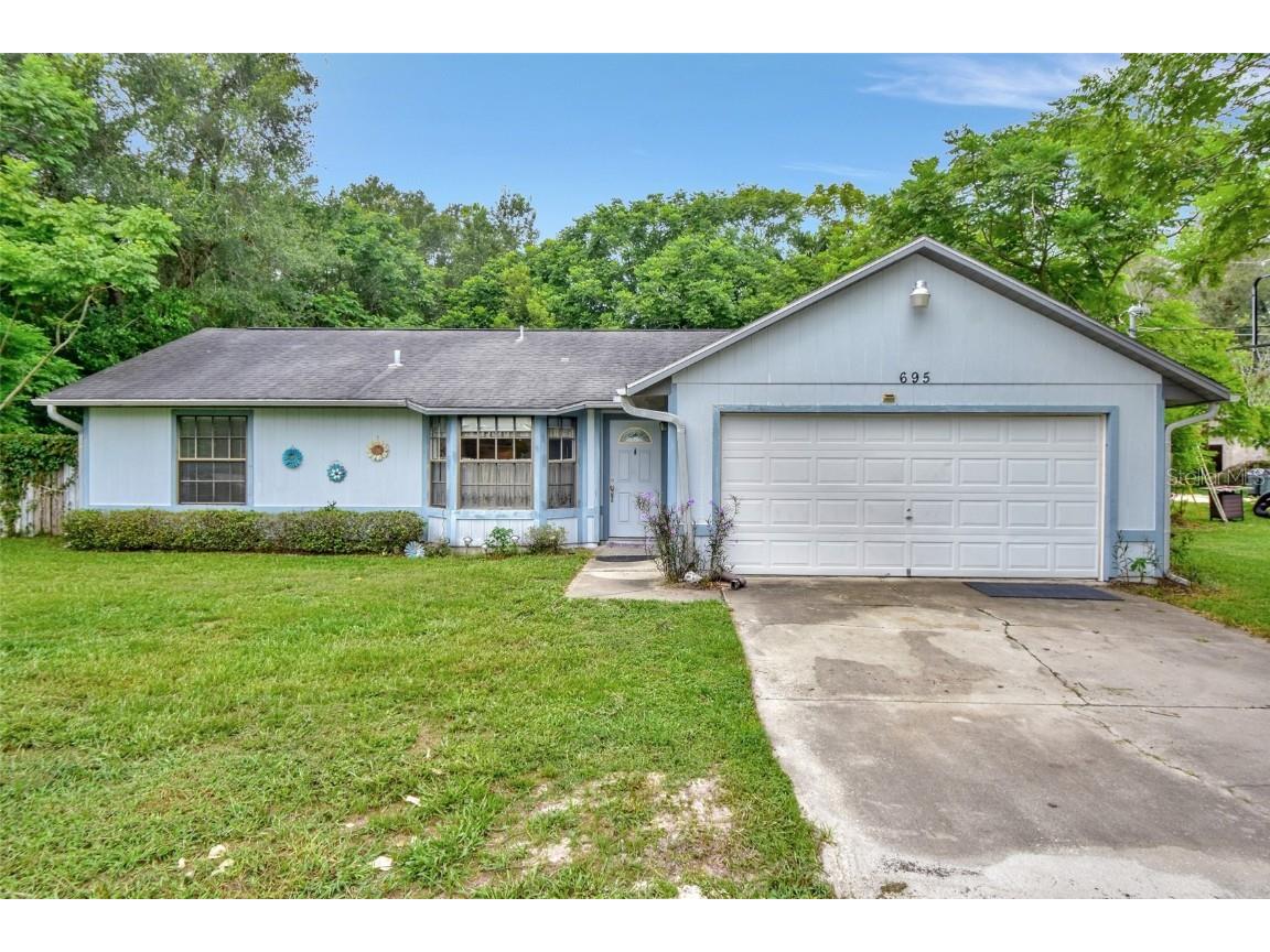 695 Hamilton Avenue Orange City FL 32763 V4931562 image1