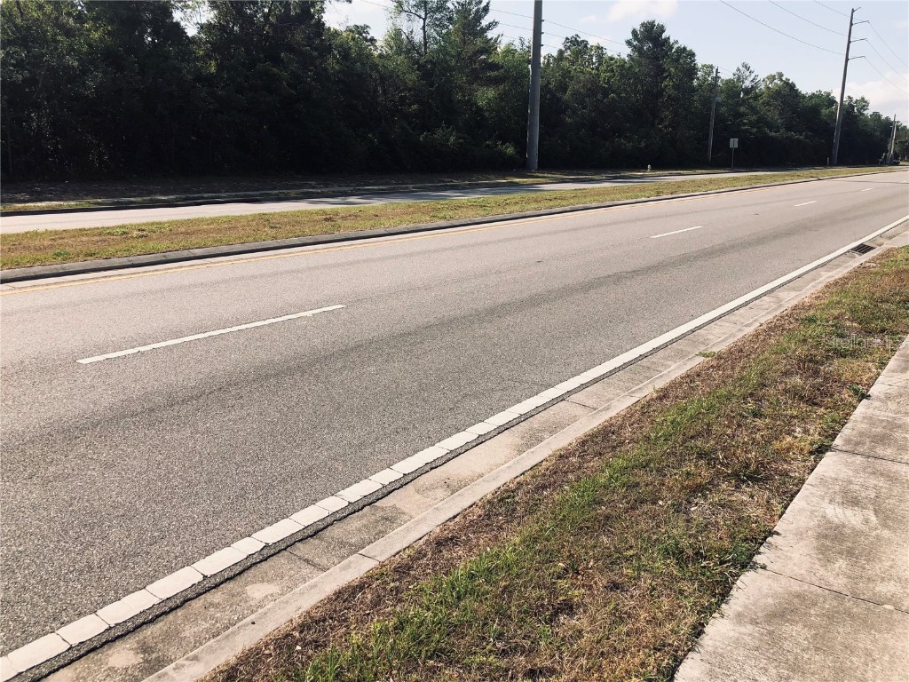 695 Howland Boulevard Deltona FL 32738 V4942287 image3