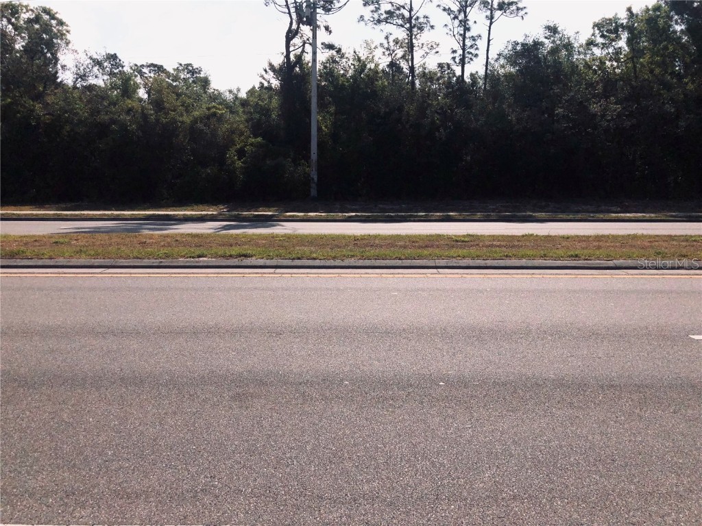 695 Howland Boulevard Deltona FL 32738 V4942287 image4