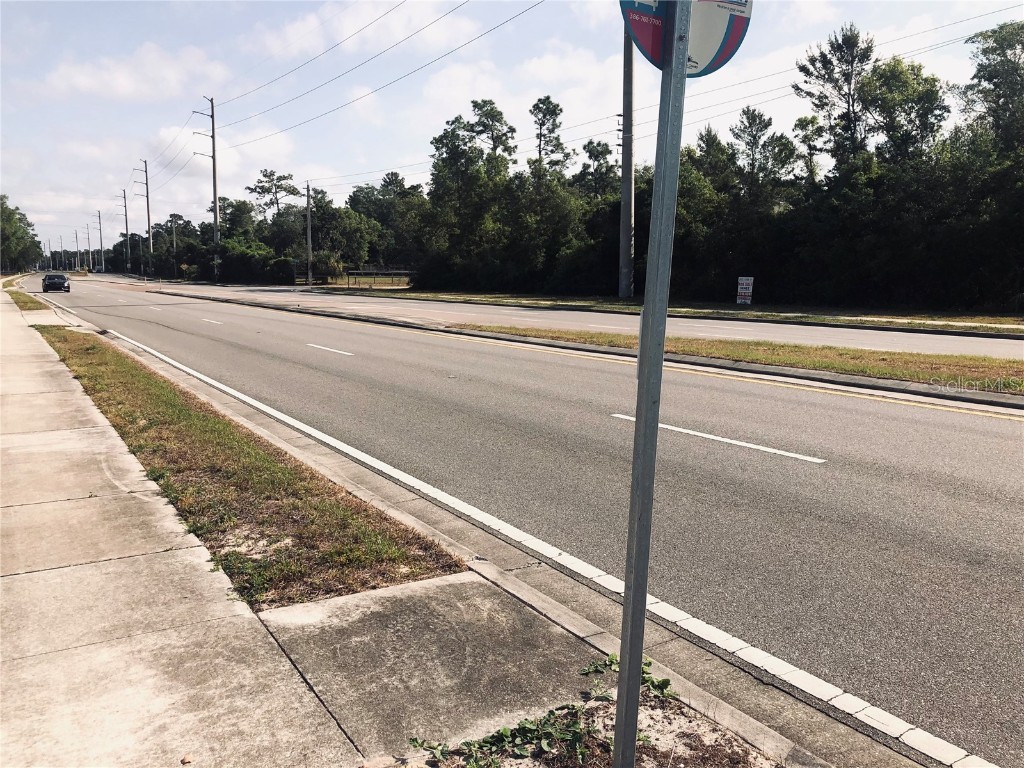 695 Howland Boulevard Deltona FL 32738 V4942287 image5