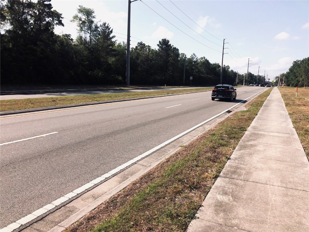 695 Howland Boulevard Deltona FL 32738 V4942287 image6