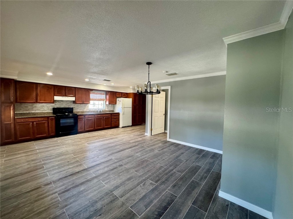 695 Mandalay Avenue Clearwater Beach FL 33767 TB8409927 image4