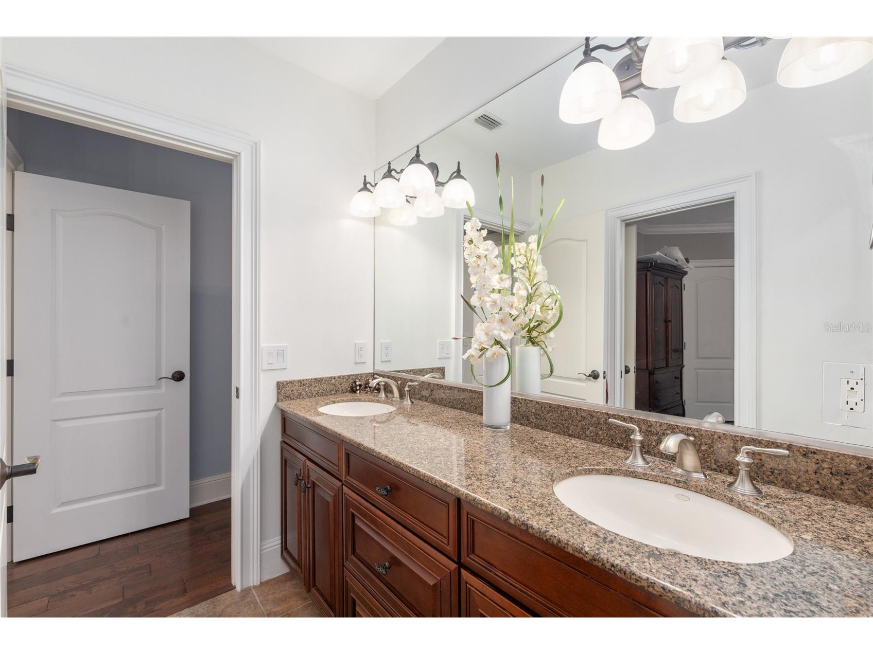 695 SE 47th Loop Ocala FL 34480 OM719686 image32