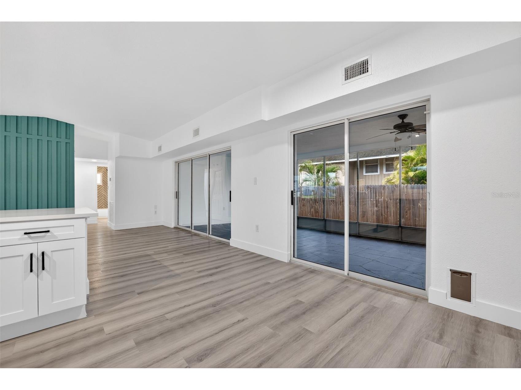 695 Sunset Dr Tarpon Springs FL 34689 TB8486752 image12