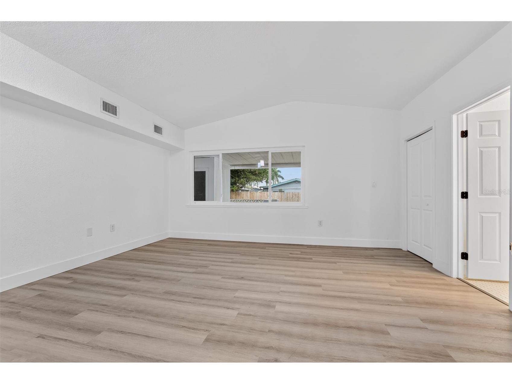 695 Sunset Dr Tarpon Springs FL 34689 TB8486752 image15