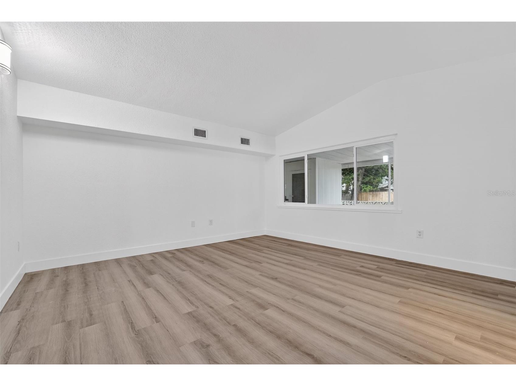 695 Sunset Dr Tarpon Springs FL 34689 TB8486752 image16