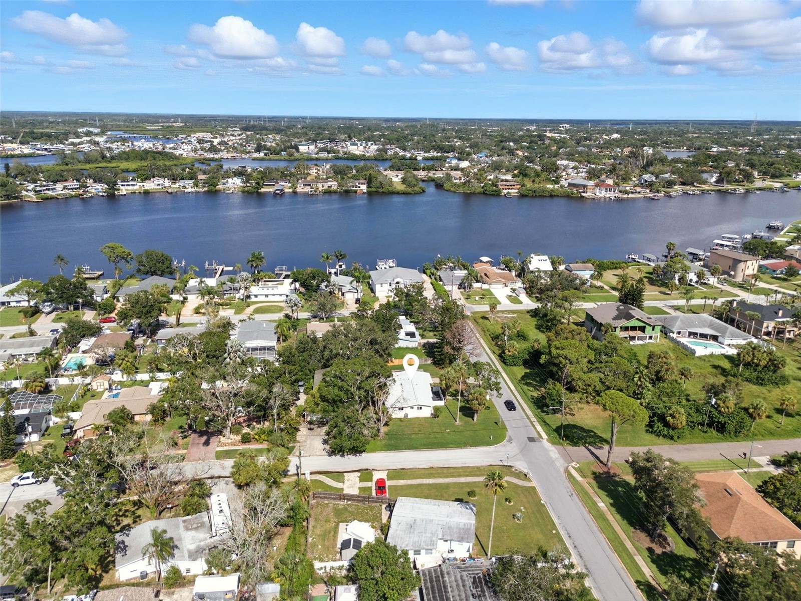 695 Sunset Dr Tarpon Springs FL 34689 TB8486752 image2