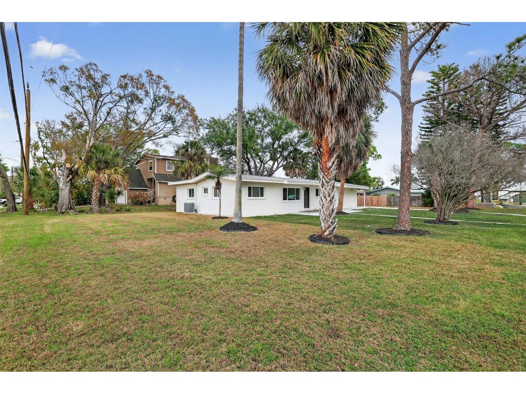 695 Sunset Dr Tarpon Springs FL 34689 TB8486752 image27