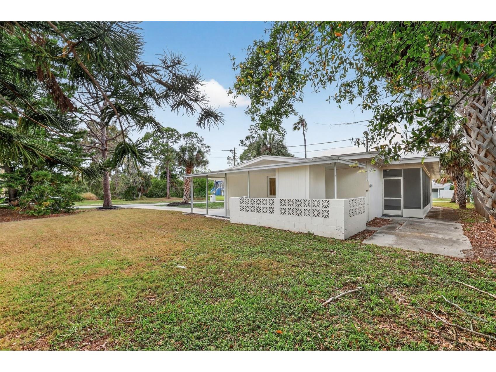 695 Sunset Dr Tarpon Springs FL 34689 TB8486752 image29