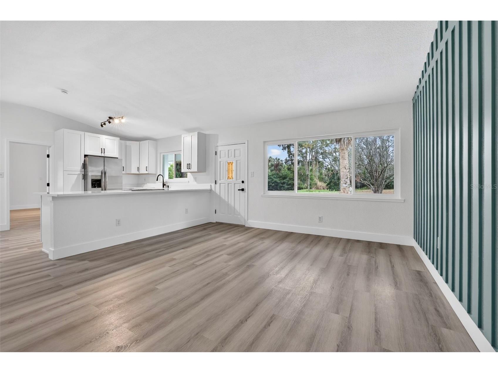 695 Sunset Dr Tarpon Springs FL 34689 TB8486752 image5