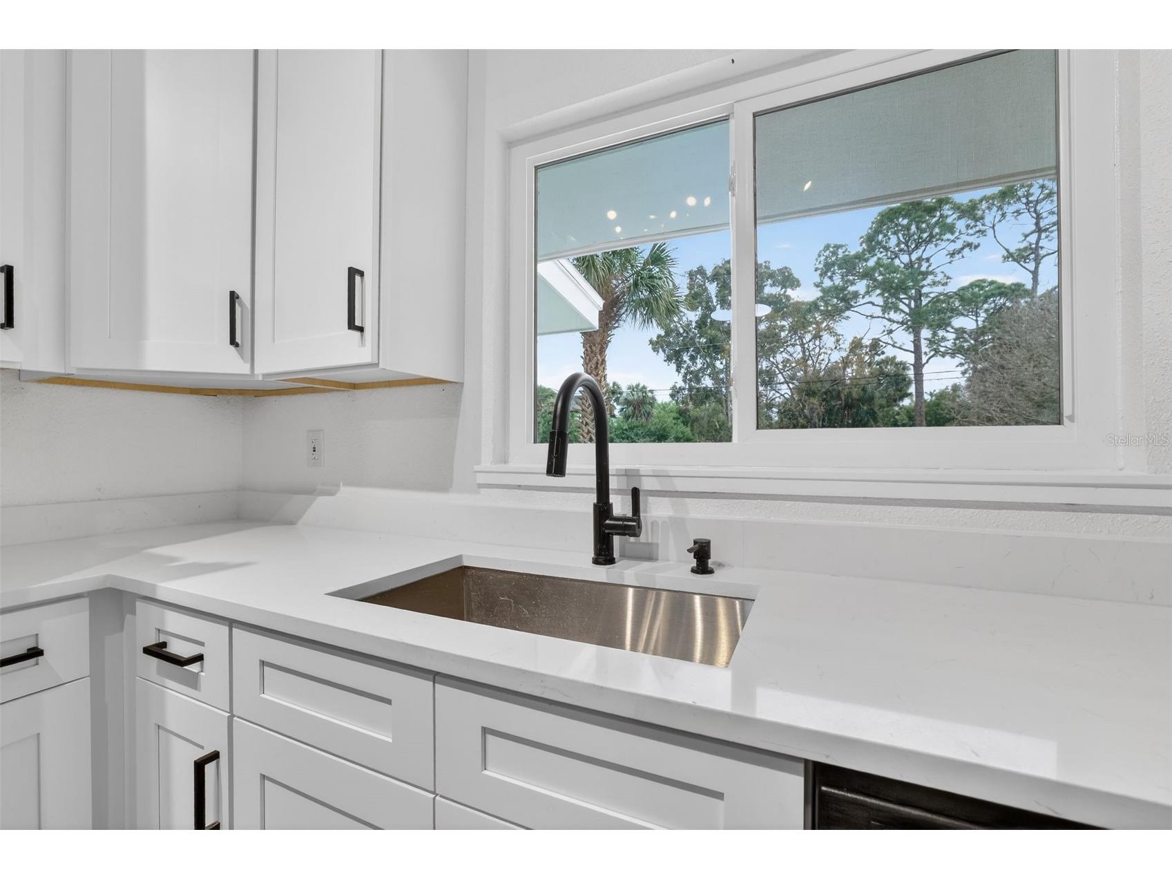 695 Sunset Dr Tarpon Springs FL 34689 TB8486752 image9