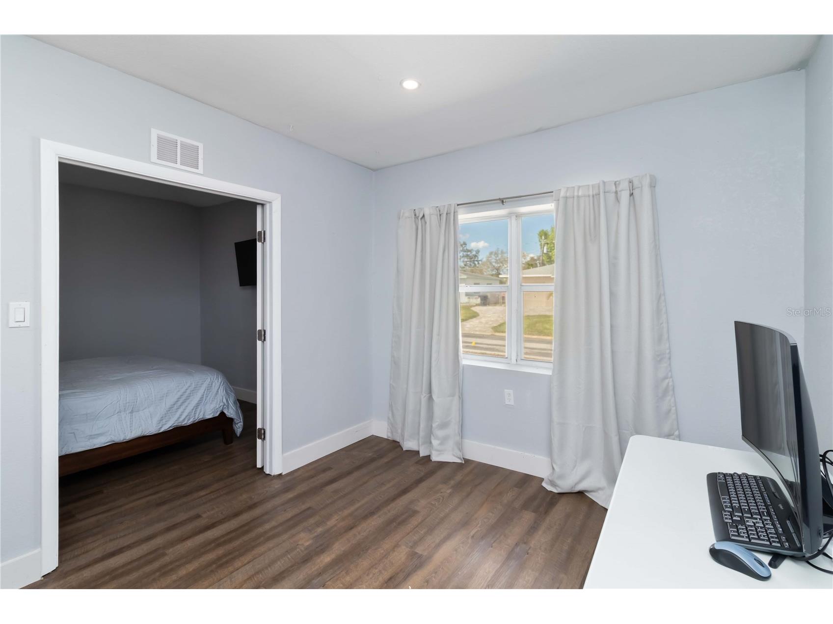 6950 29th Terrace N Saint Petersburg FL 33710 A4685032 image27