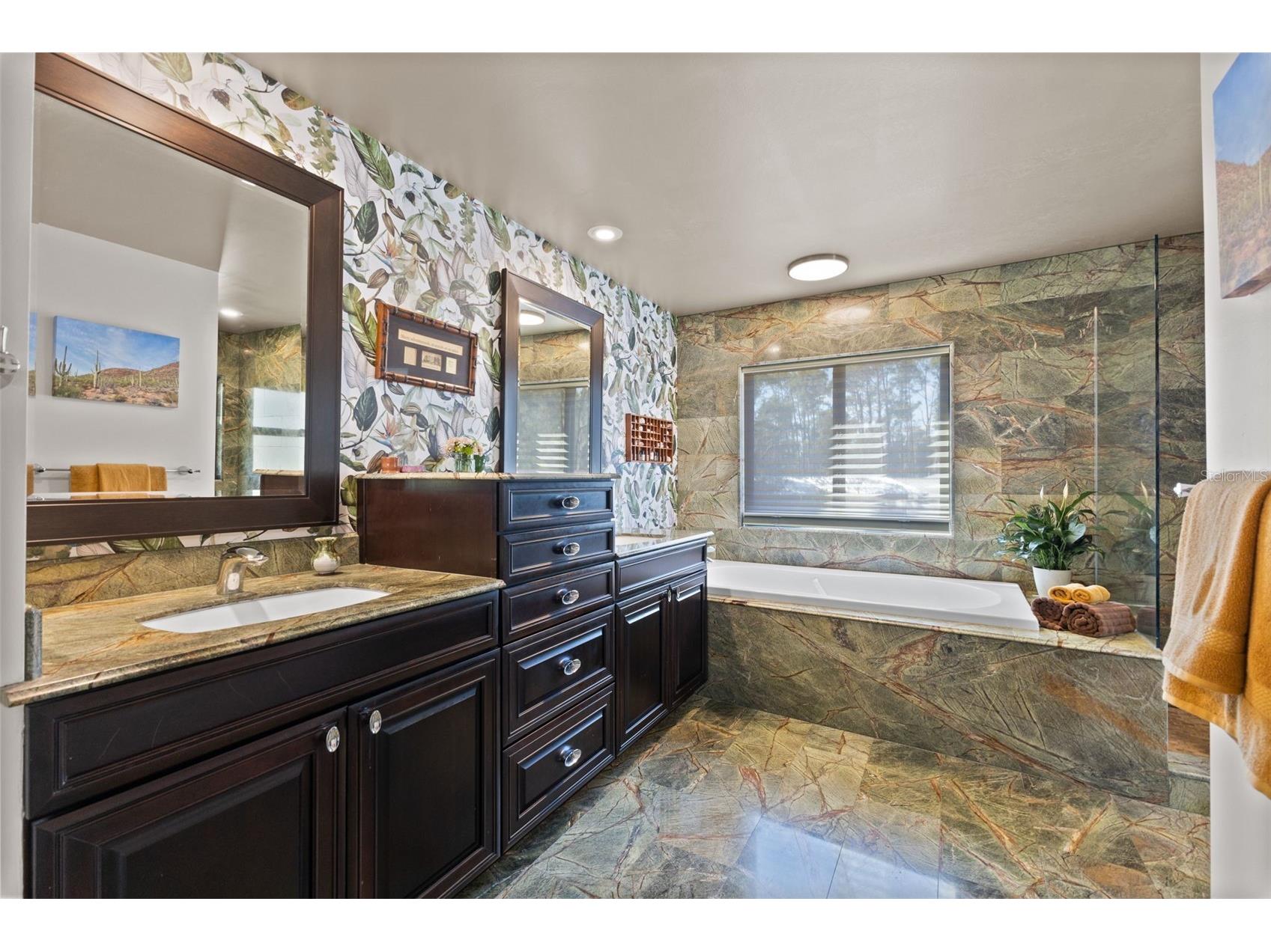 6950 El Dorado Drive Sarasota FL 34240 A4679055 image48