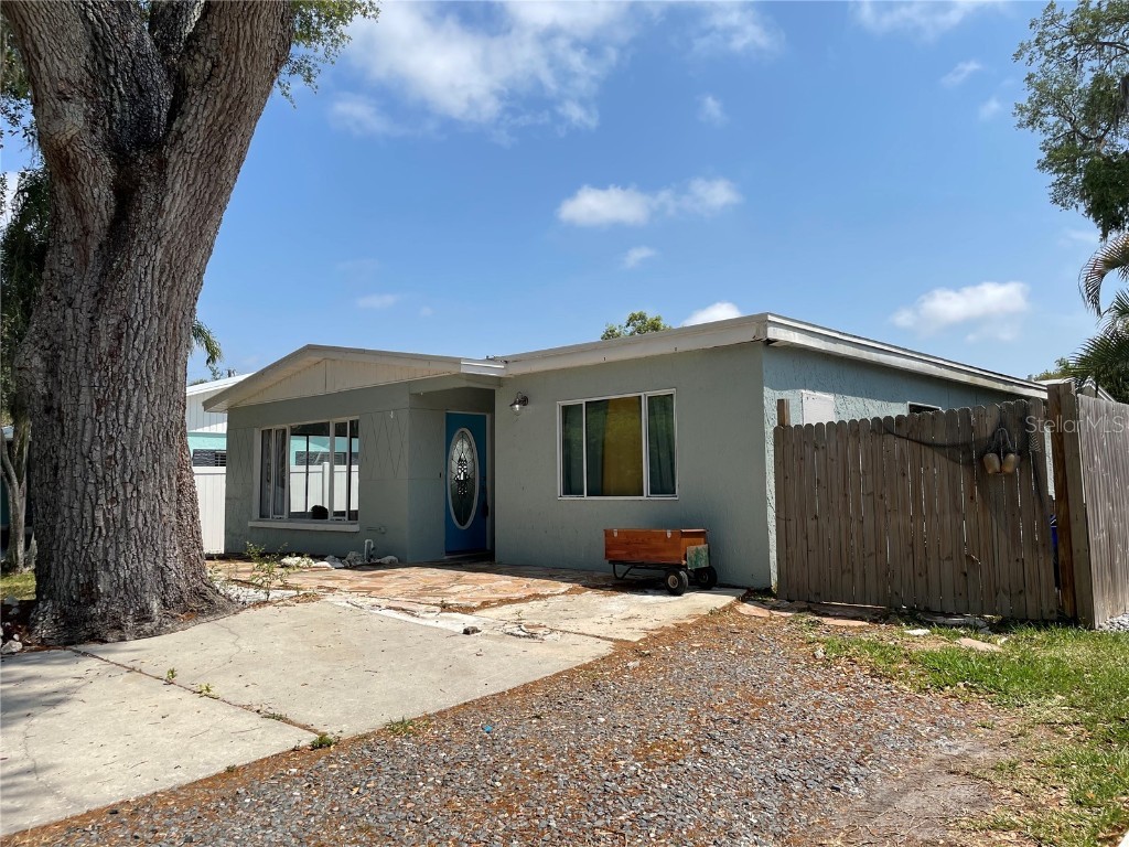 6950 Grand Boulevard New Port Richey FL 34652 - COTEE RIVER U8196003 image1