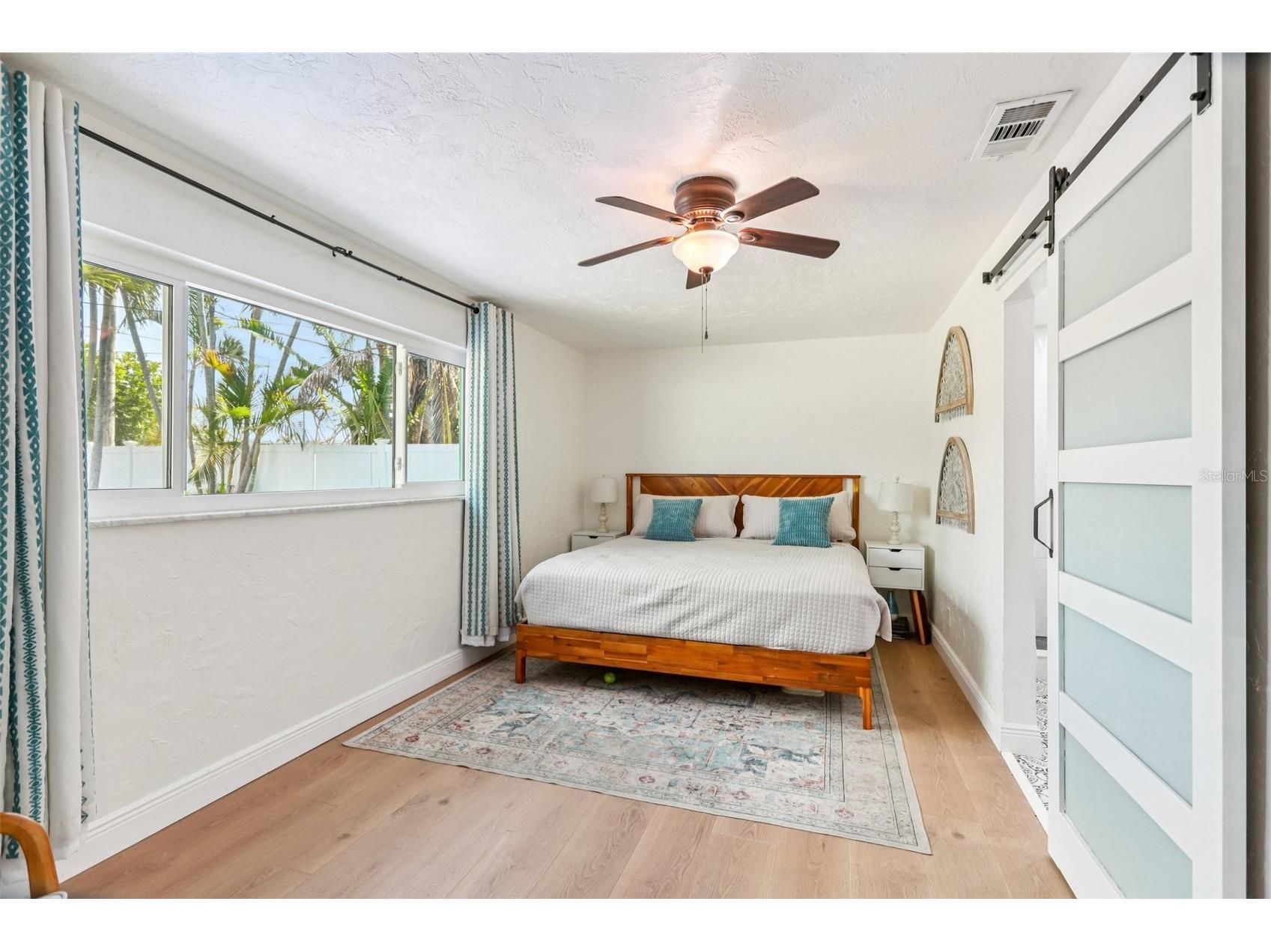 6950 Grande Vista Way S Saint Petersburg FL 33707 TB8484896 image16