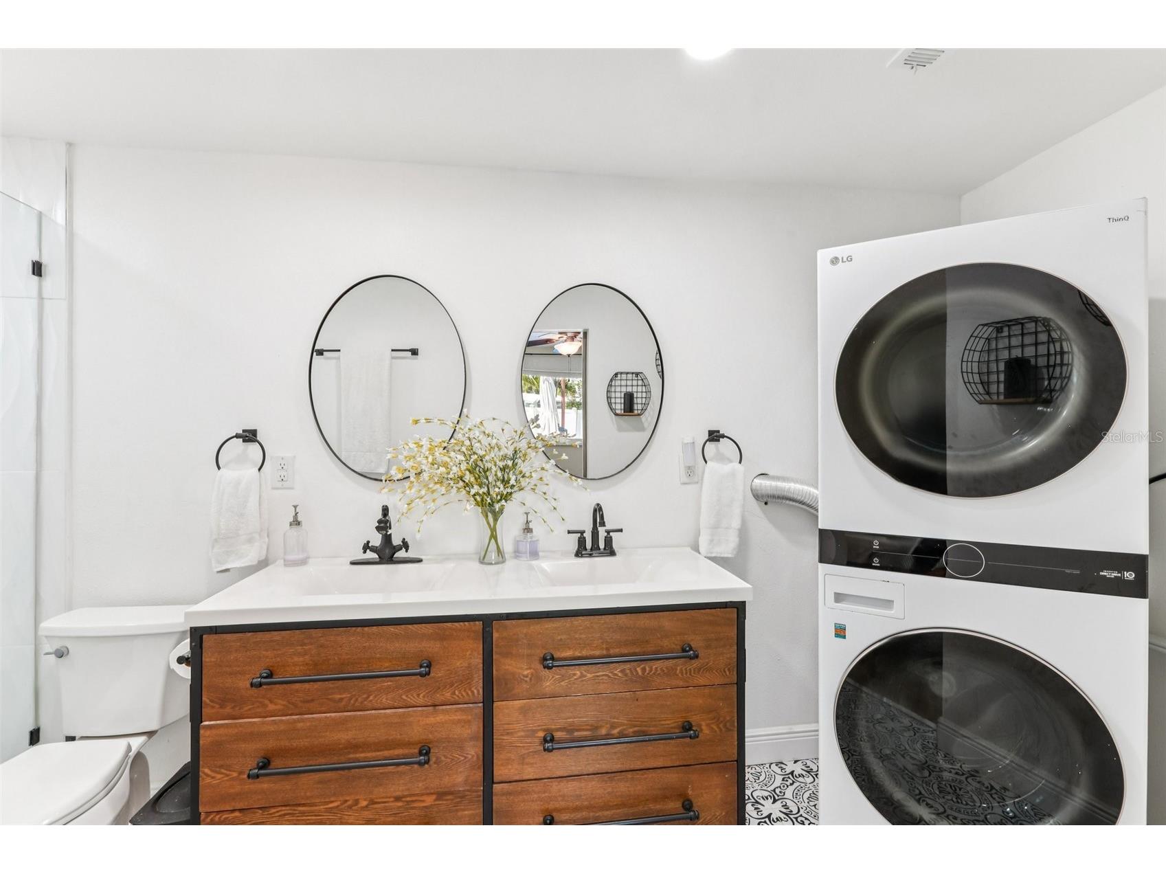 6950 Grande Vista Way S Saint Petersburg FL 33707 TB8484896 image17
