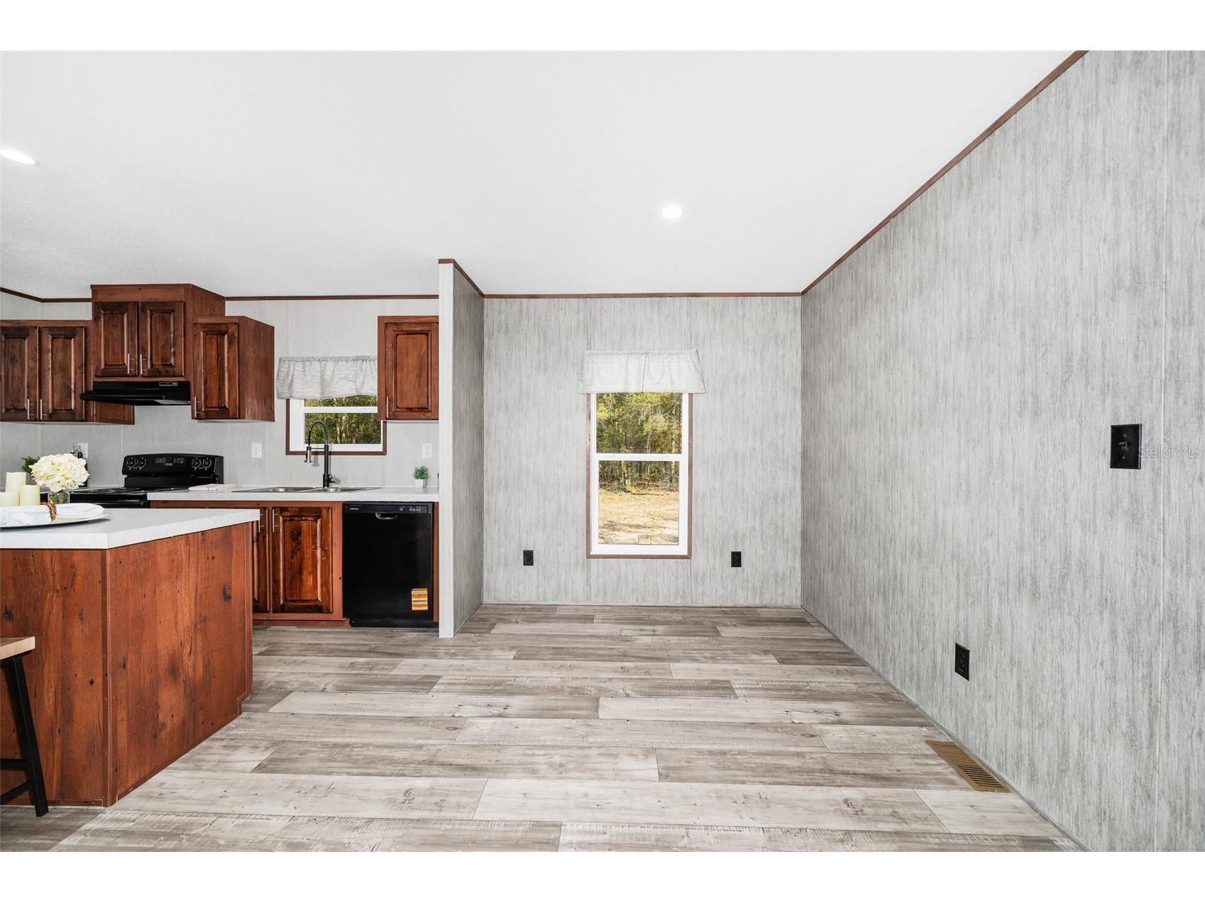 6951 NE 104 Court Bronson FL 32621 GC539088 image12
