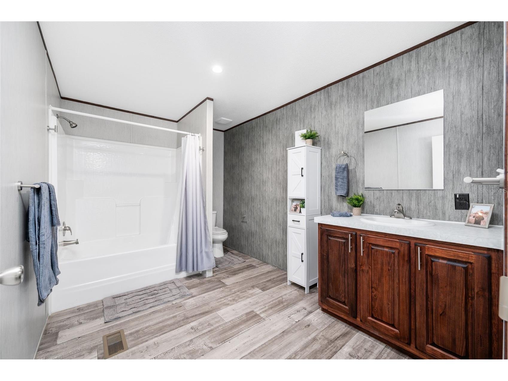 6951 NE 104 Court Bronson FL 32621 GC539088 image17