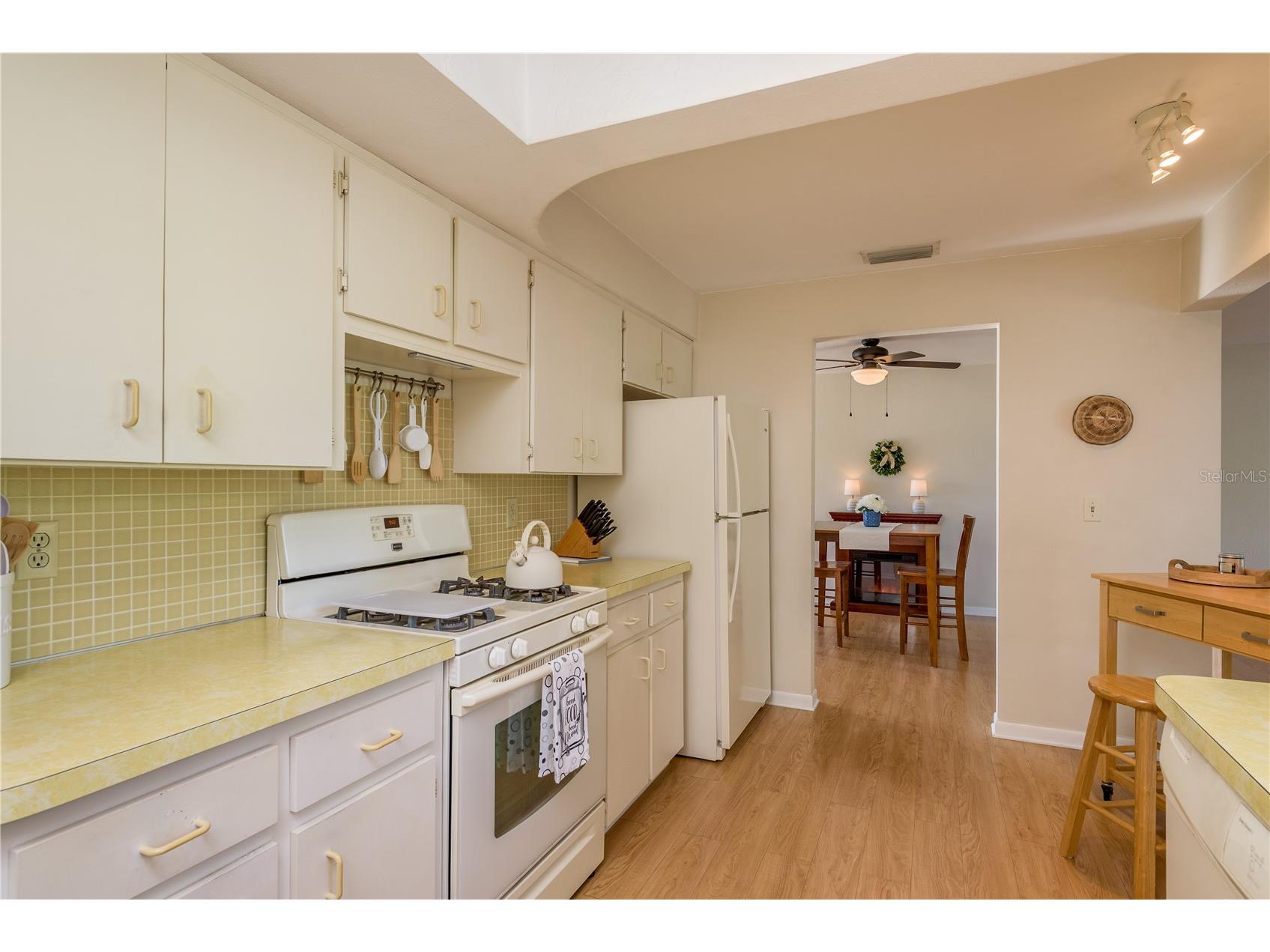 6952 122nd Street Seminole FL 33772 TB8469873 image13