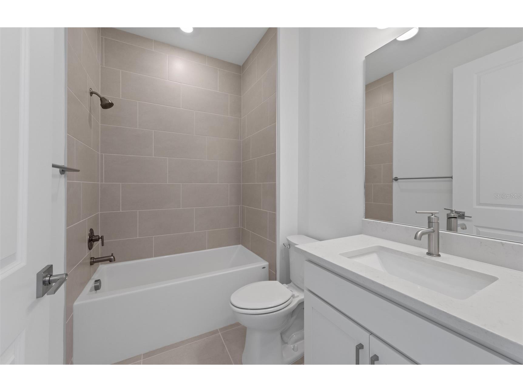6953 Honeybell Drive Nokomis FL 34275 TB8463659 image15