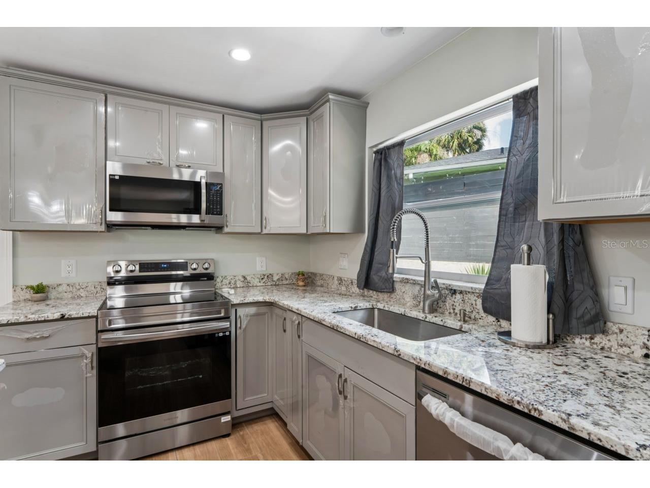 6955 Bottle Brush Drive Port Richey FL 34668 W7884356 image16