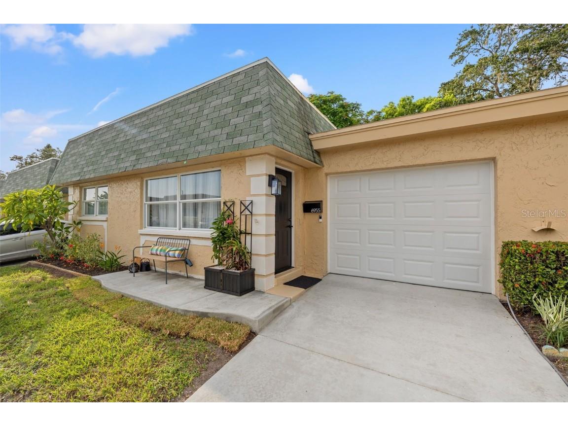 6955 Lafayette N Pinellas Park FL 33781 A4617488 image1