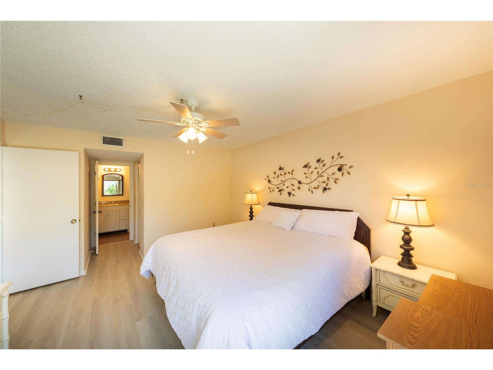 696 Bird Bay Drive W #138 Venice FL 34285 N6142898 image12