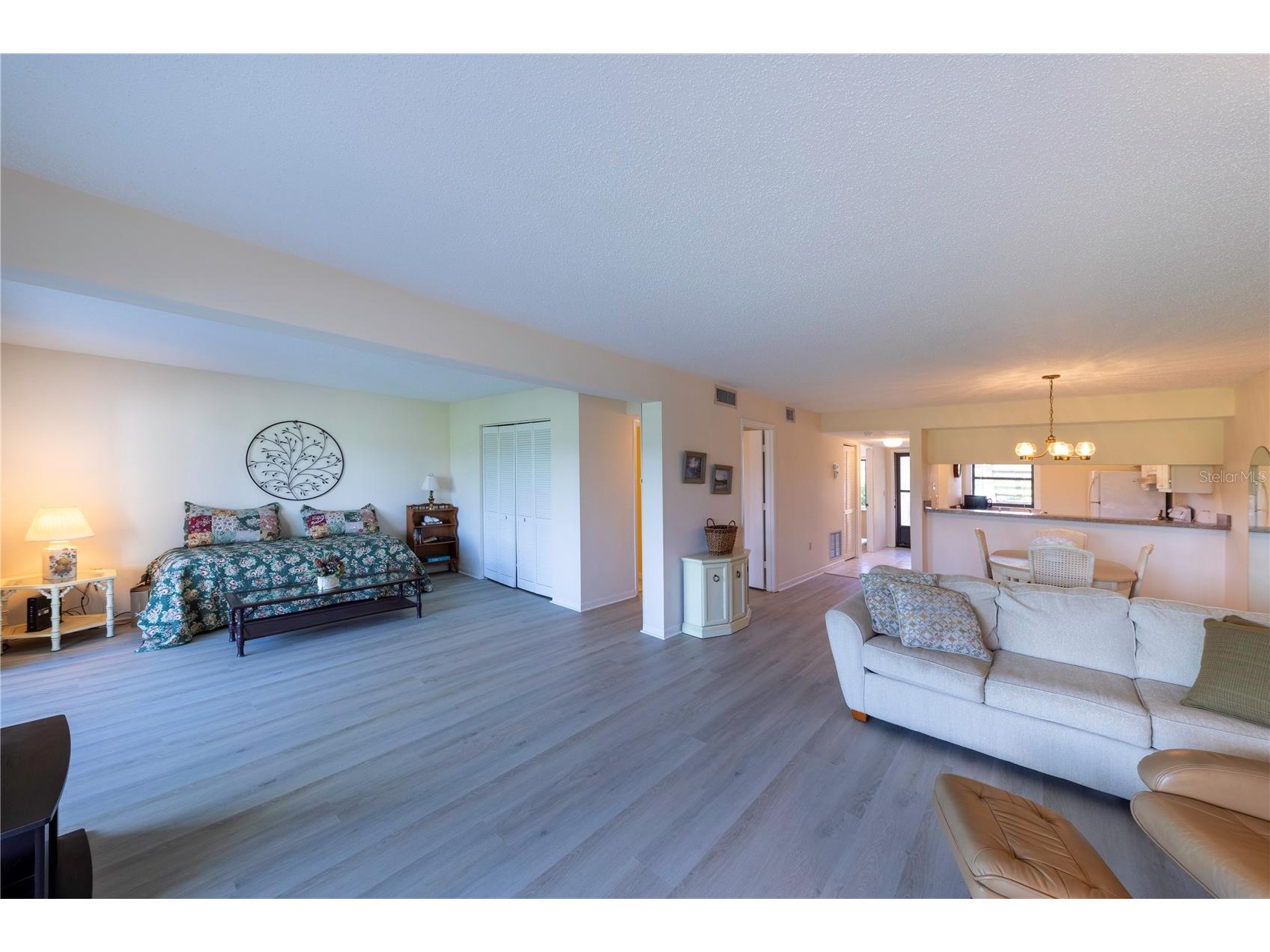 696 Bird Bay Drive W #138 Venice FL 34285 N6142898 image5