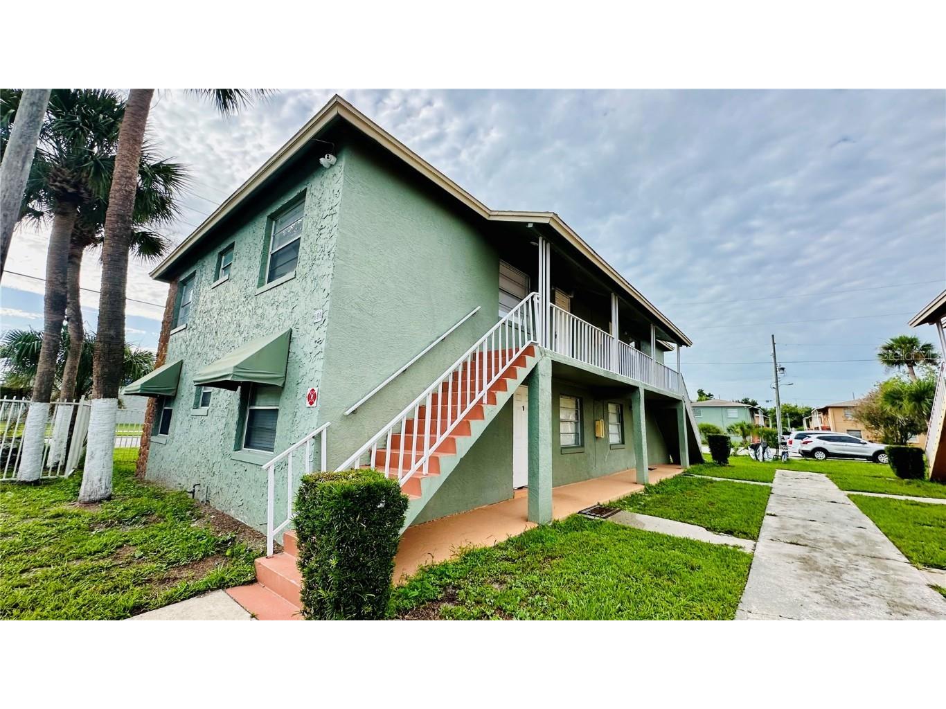 696 Michigan Court #3 Saint Cloud FL 34769 S5107502 image1